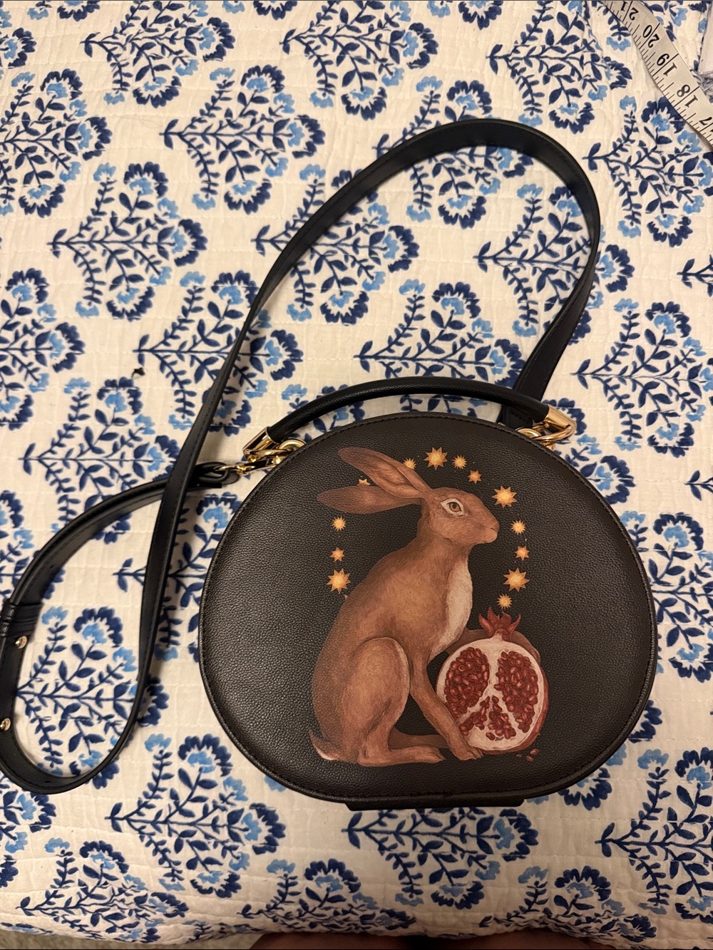Like new Fable England rabbit hare crossbody bag